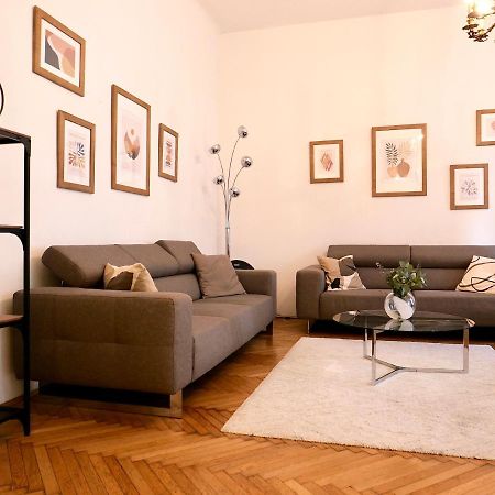 Contemporary City Apartment Vaci Utca Budapest Exterior photo